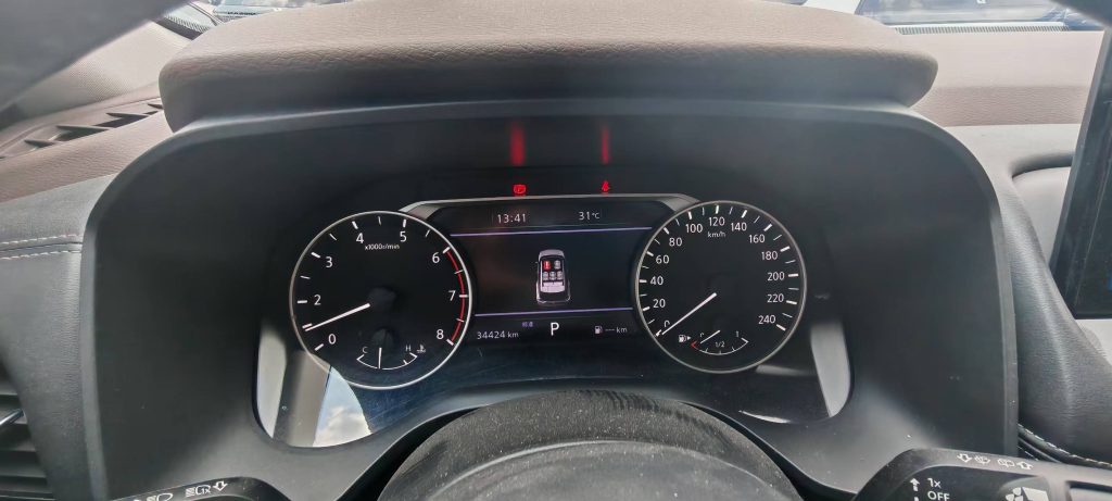 Nissan X-TRAIL 2021 VC-Turbo 300 CVT 2WD Deluxe 7-местный - Huishida Trading