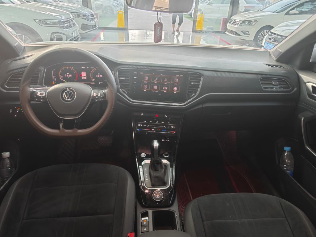 Volkswagen T-ROC 2021 280TSI DSG 4WD Luxury Intelligent Edition - Huishida Trading