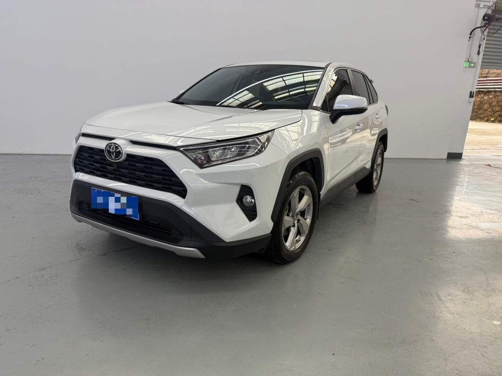 Toyota RAV4 2021 2.0L CVT четырёхцилиндровая версия PLUS - Huishida Trading