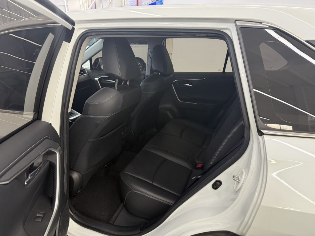 Toyota RAV4 2021 2.0L CVT четырёхцилиндровая версия PLUS - Huishida Trading