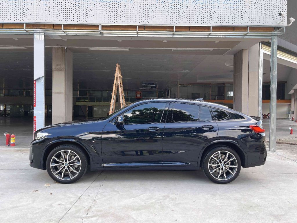 BMW X4 2022 xDrive 30i M Sport Package - Huishida Trading