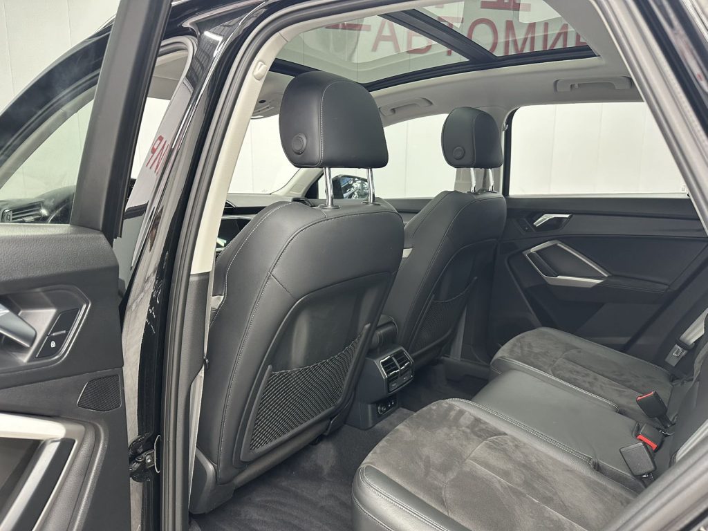 Audi Q3 2022 35 TFSI Fashion Dynamic - Huishida Trading