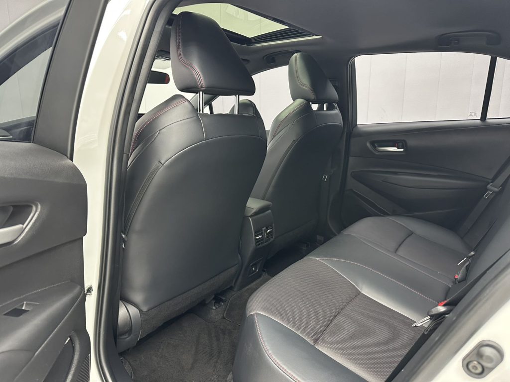 Toyota LEVIN 2021 185T CVT Sport - Huishida Trading