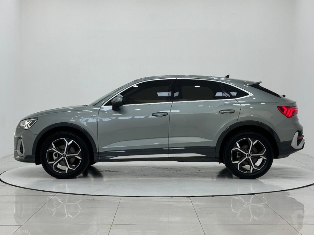 Audi Q3 Sportback 2022 45 TFSI quattro мод - Huishida Trading