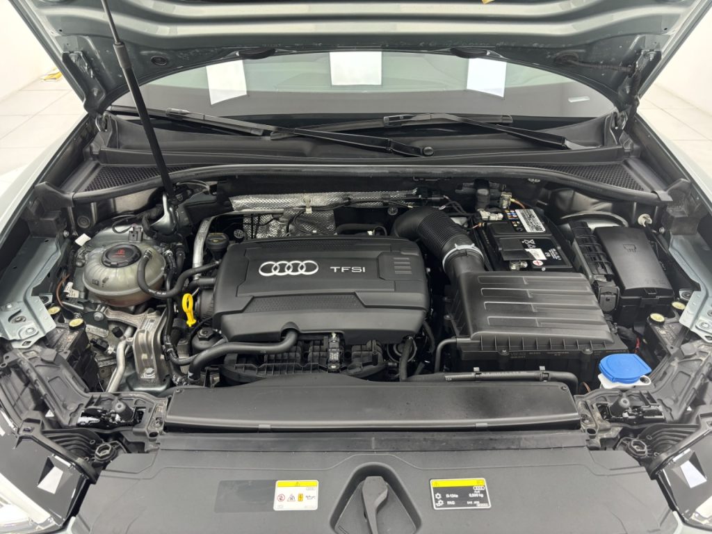 Audi Q3 Sportback 2022 45 TFSI quattro мод - Huishida Trading