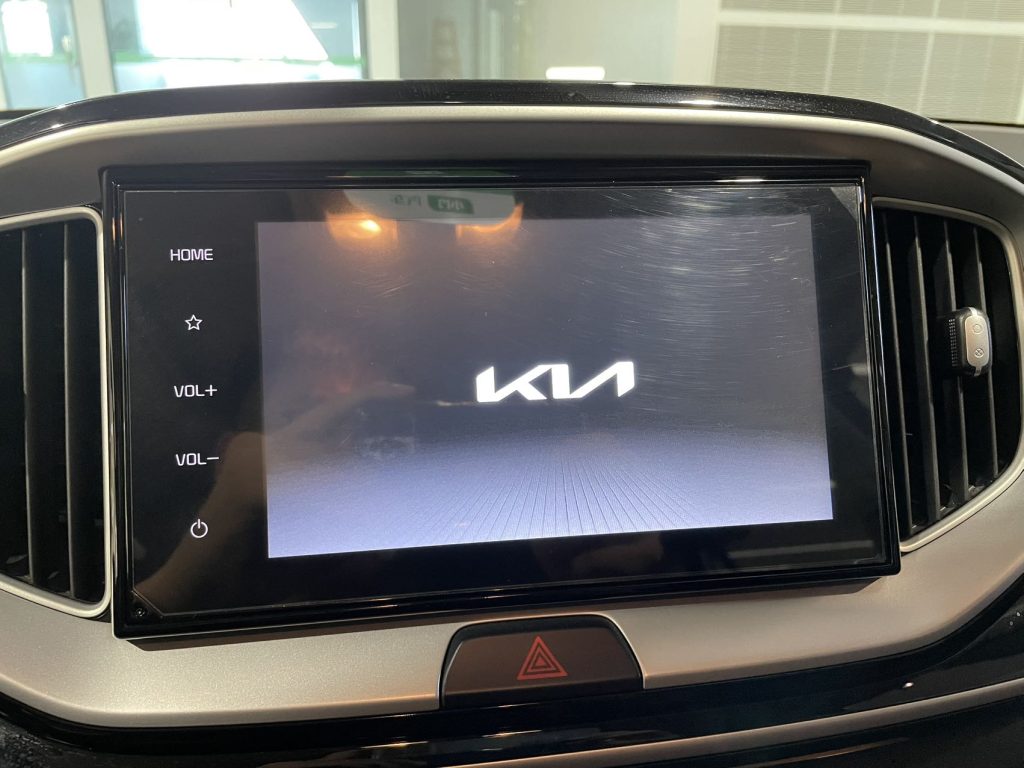 KIA Stonic 2021 1.4L CVT Funny Sunroof Модель - Huishida Trading