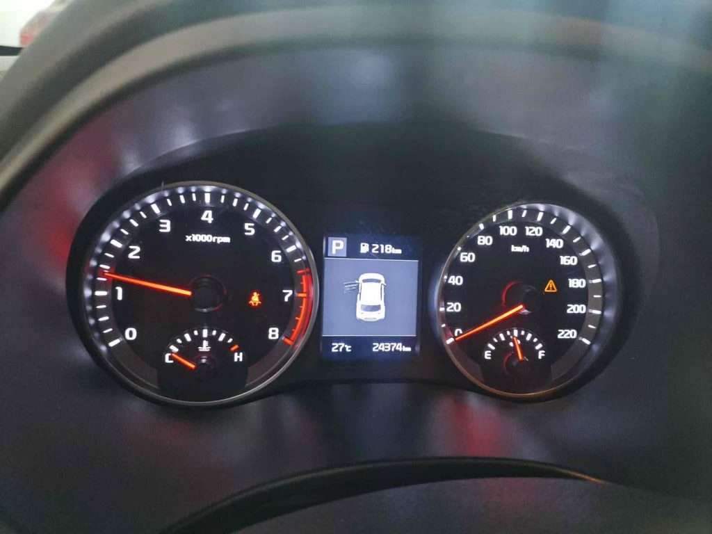 KIA Stonic 2021 1.4L CVT Funny Sunroof Модель - Huishida Trading