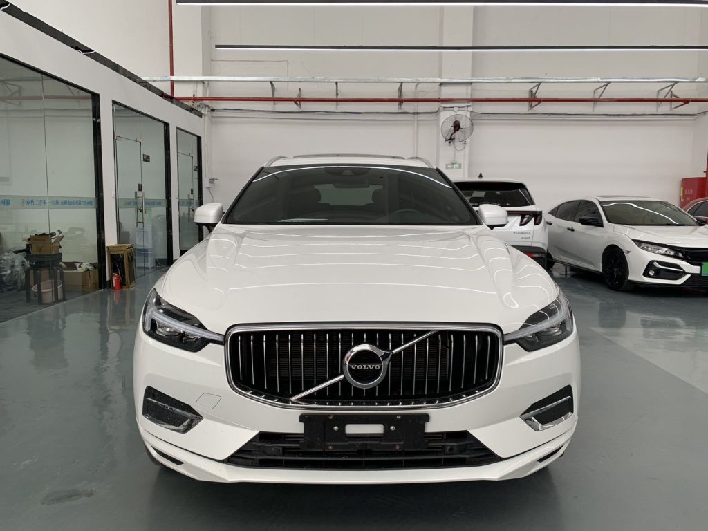 Volvo XC60 2021 T5 4WD Zhiyi Luxury Edition - Huishida Trading