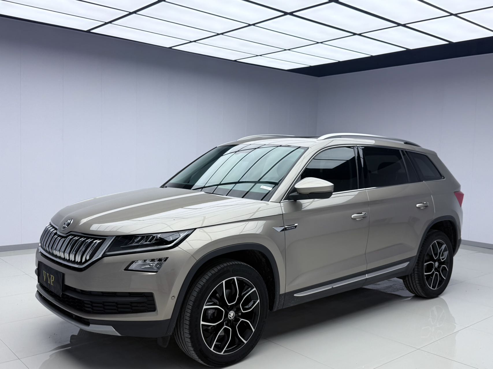 Skoda Kodiak 2020 TSI330 5-местный 2WD Luxury Premium