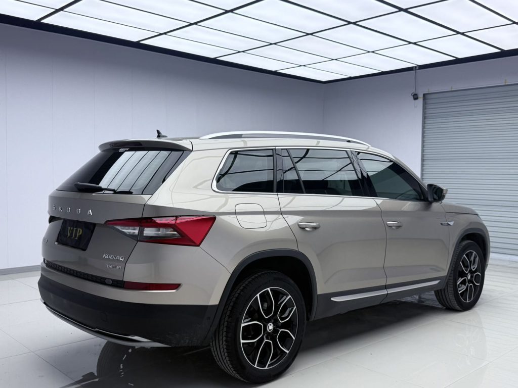 Skoda Kodiak 2020 TSI330 5-местный 2WD Luxury Premium - Huishida Trading