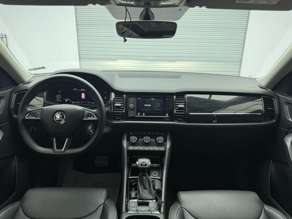 Skoda Kodiak 2020 TSI330 5-местный 2WD Luxury Premium - Huishida Trading