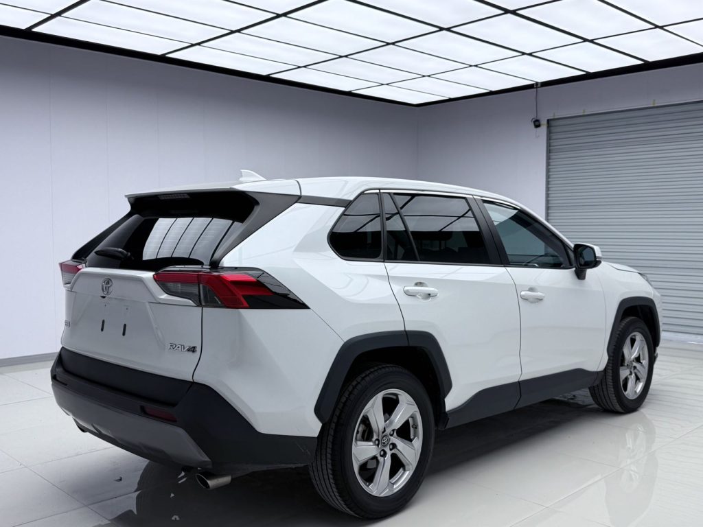 Toyota RAV4 2021 2.0L CVT 2WD Style PLUS Edition - Huishida Trading