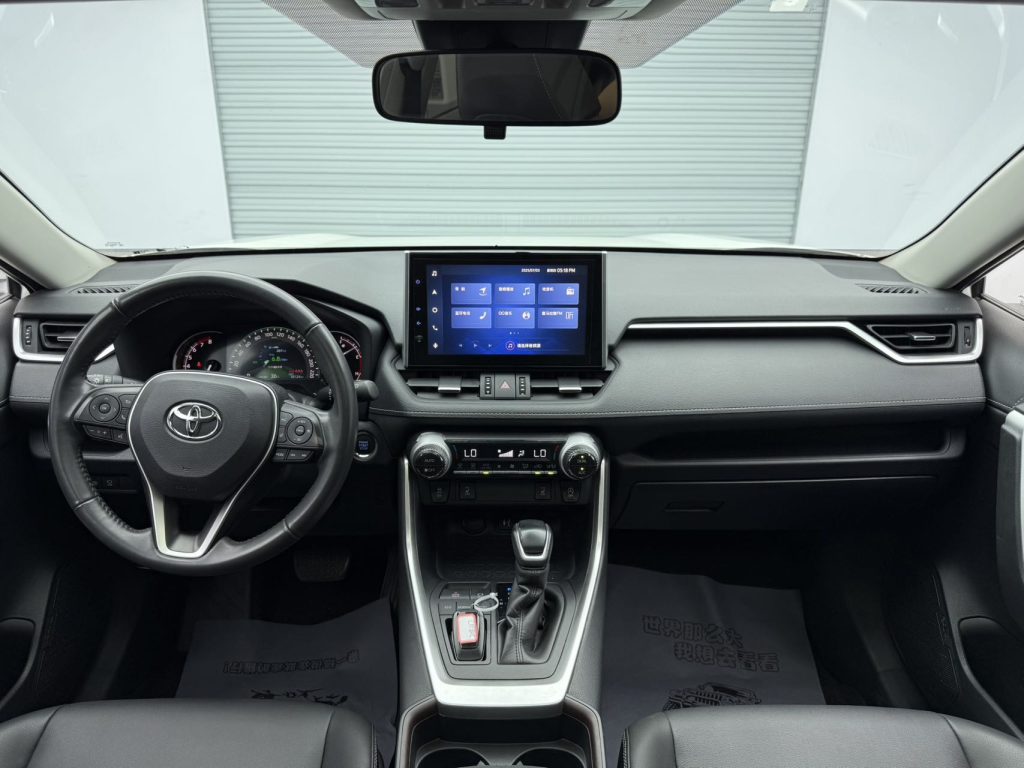 Toyota RAV4 2021 2.0L CVT 2WD Style PLUS Edition - Huishida Trading