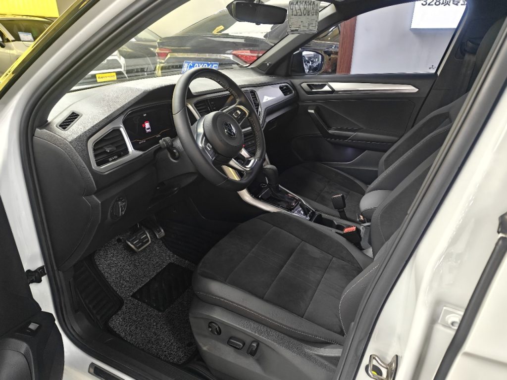 Volkswagen T-ROC 2022 280TSI DSG 2WD R-Line Pro PLUS - Huishida Trading
