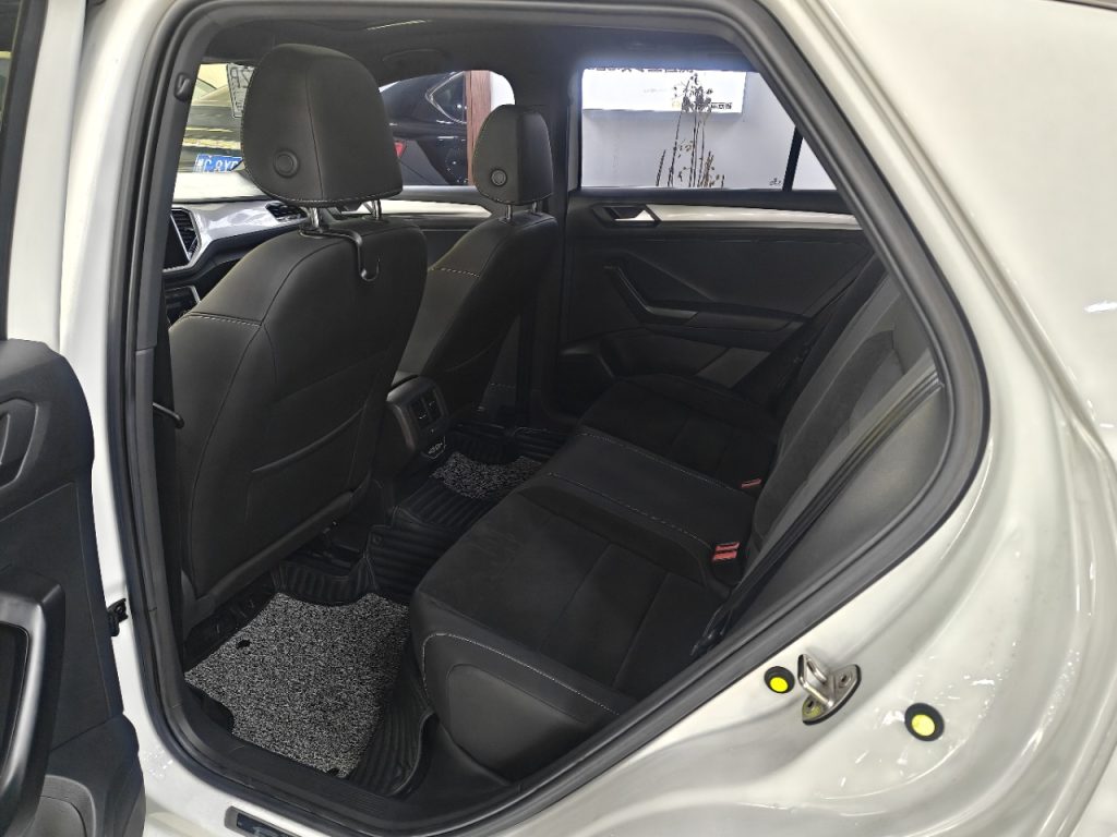 Volkswagen T-ROC 2022 280TSI DSG 2WD R-Line Pro PLUS - Huishida Trading