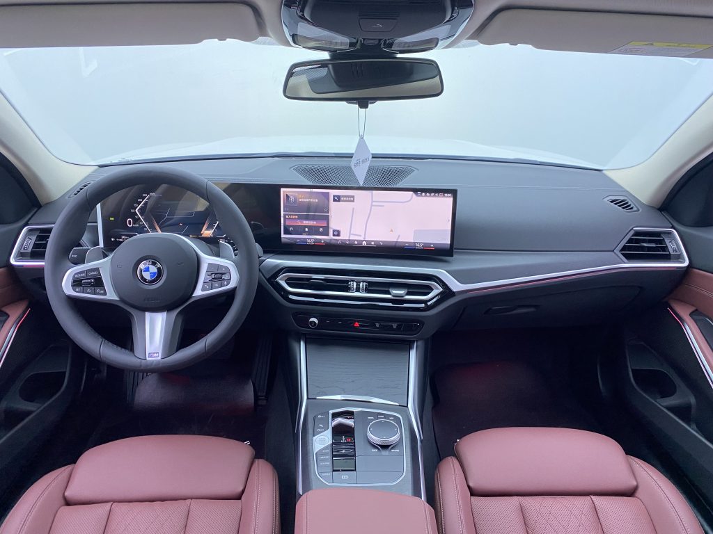 BMW 3 серии 2024 325i M Sport Package - Huishida Trading