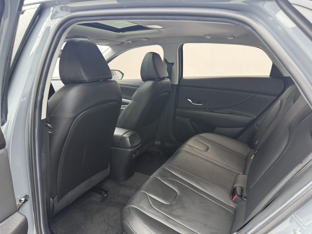 Hyundai Elantra 2021 1.5L CVT LUX Premium - Huishida Trading