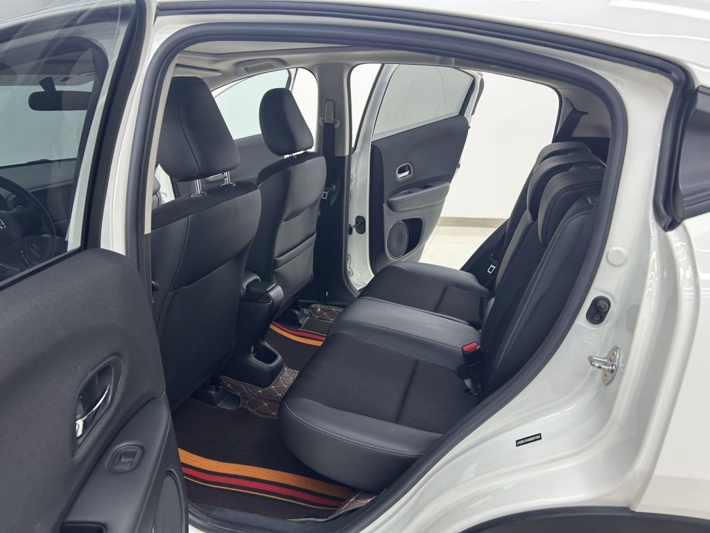 Honda VEZEL 2020 1.5L CVT Pioneer - Huishida Trading