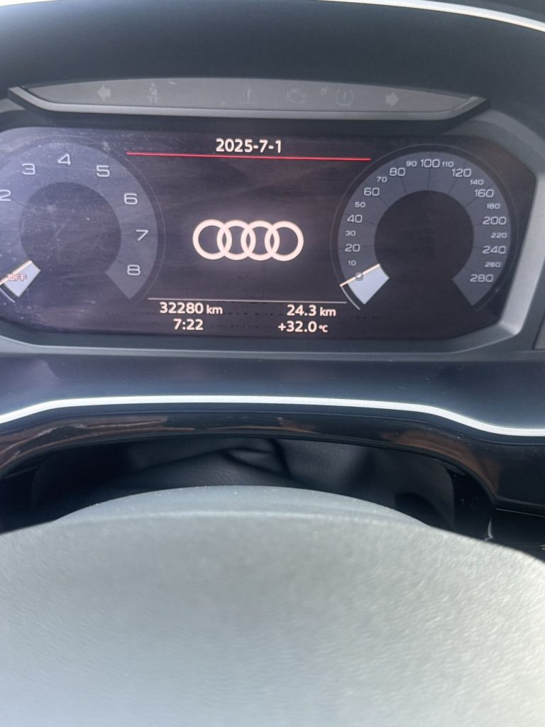 Audi Q3 2021 35 TFSI Stylish Dynamic - Huishida Trading
