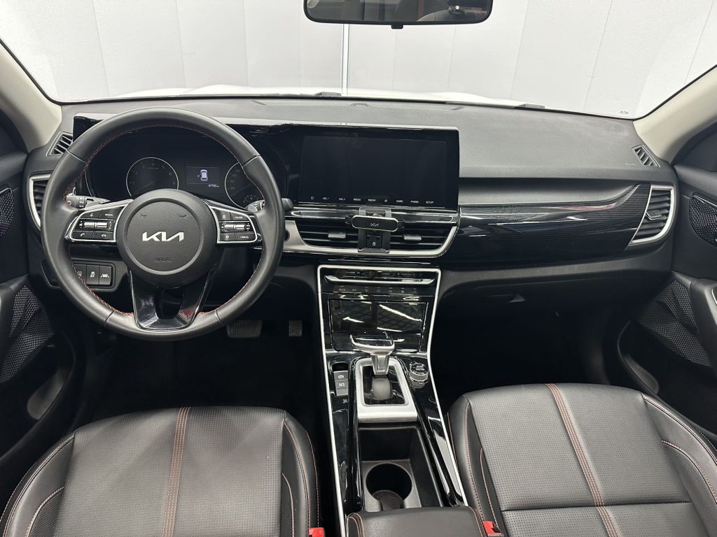 Kia KX3 （SELTOS) 2021 1.5L CVT Refreshed Edition - Huishida Trading