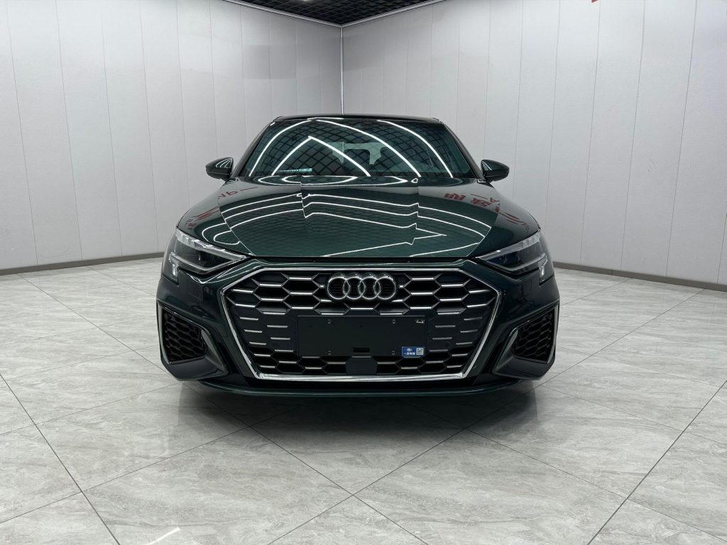 Audi A3 2021 Sportback 35 TFSI Luxury Sport - Huishida Trading