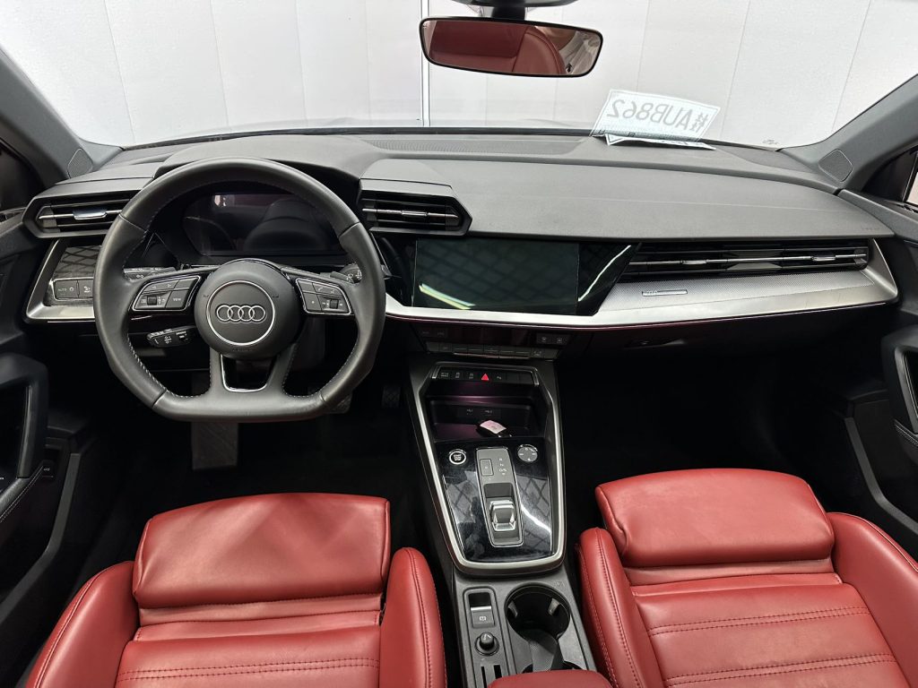 Audi A3 2021 Sportback 35 TFSI Luxury Sport - Huishida Trading