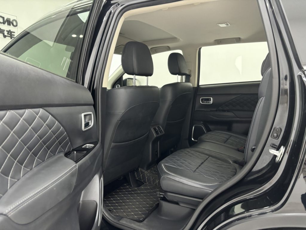Mitsubishi Outlander 2020 2.4L 4WD Enjoy Edition 7-местный - Huishida Trading