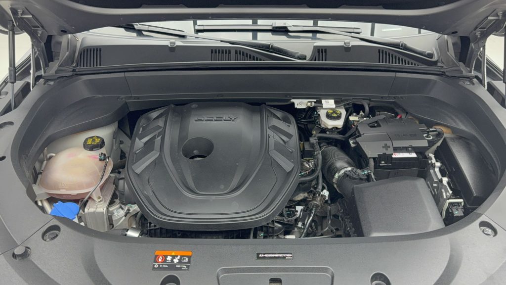 Geely Monjaro 2021 модельного года 2.0TD высокопроизводительный автоматический полный привод, версия «Престиж» - Huishida Trading