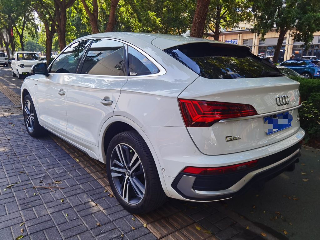 Audi Q5L Sportback 2021 40 TFSI Luxury - Huishida Trading
