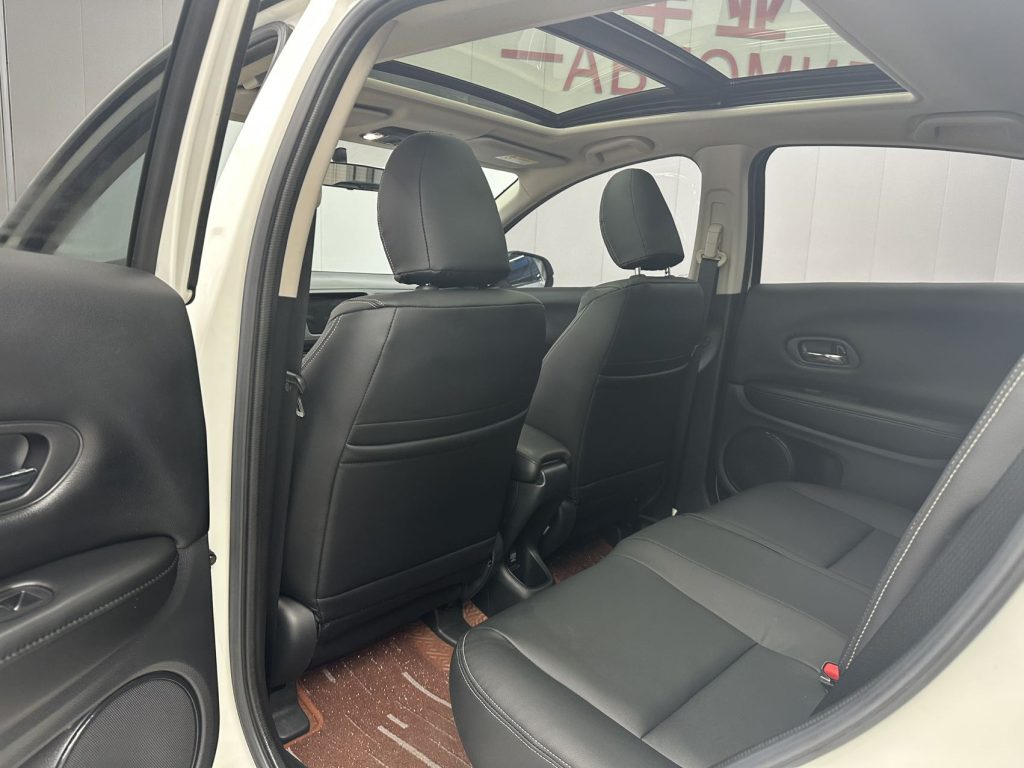 Honda VEZEL 2020 1.5L CVT Pioneer Edition - Huishida Trading