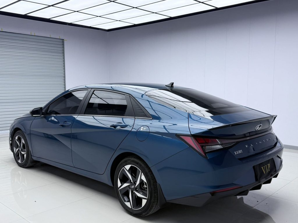 Hyundai Elantra 2021 240TGDi DCT LUX Premium Edition - Huishida Trading