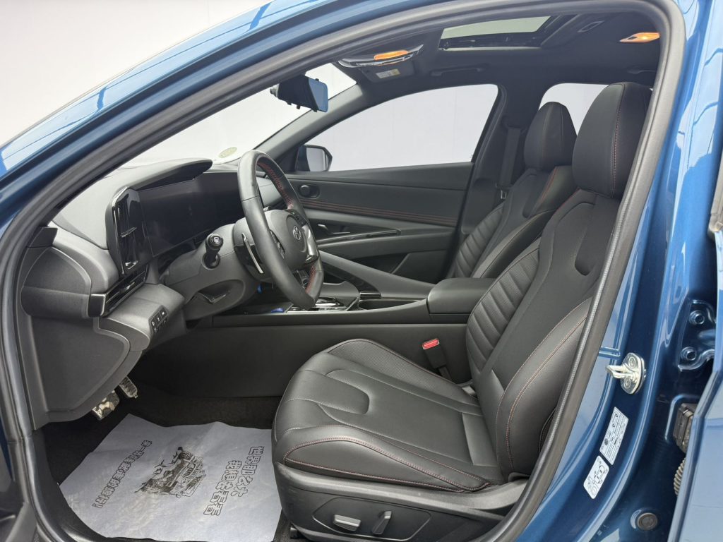 Hyundai Elantra 2021 240TGDi DCT LUX Premium Edition - Huishida Trading