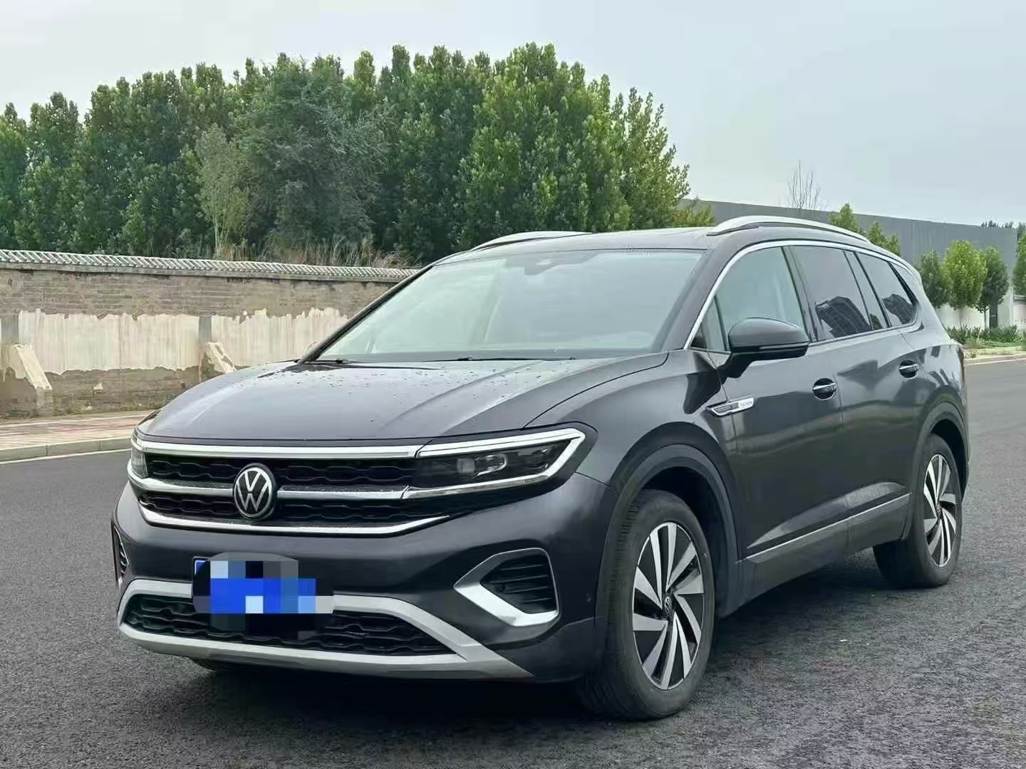 Volkswagen TALAGON 380 4WD Deluxe Goodland Edition Pro Six Seats
