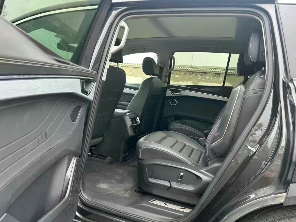 Volkswagen TALAGON 380 4WD Deluxe Goodland Edition Pro Six Seats - Huishida Trading