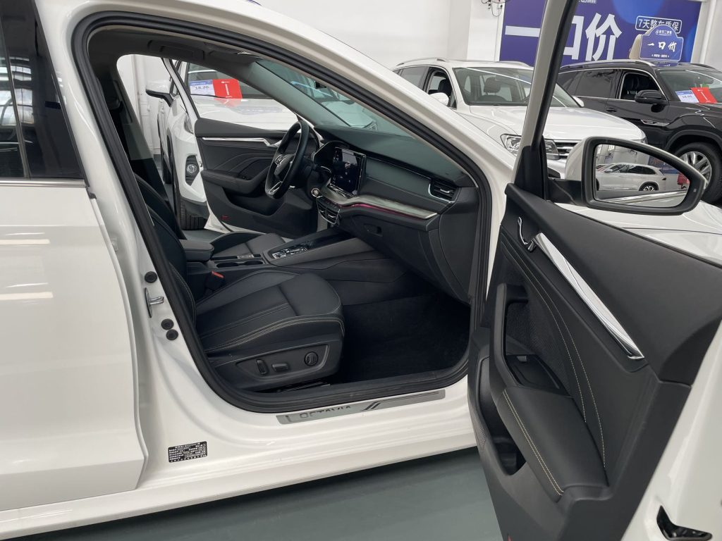 Skoda OCTAVIA 2021 PRO TSI280 DSG Premium Edition - Huishida Trading