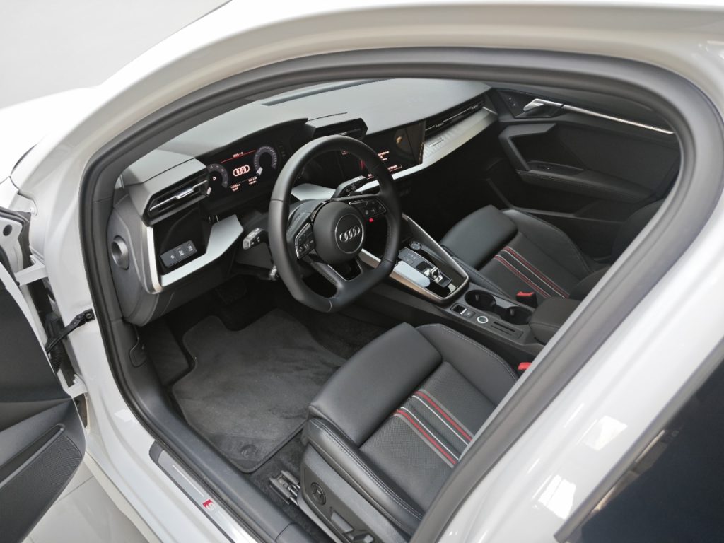 Audi a3 2021 sportback 35 TFSI Fashion Sport - Huishida Trading