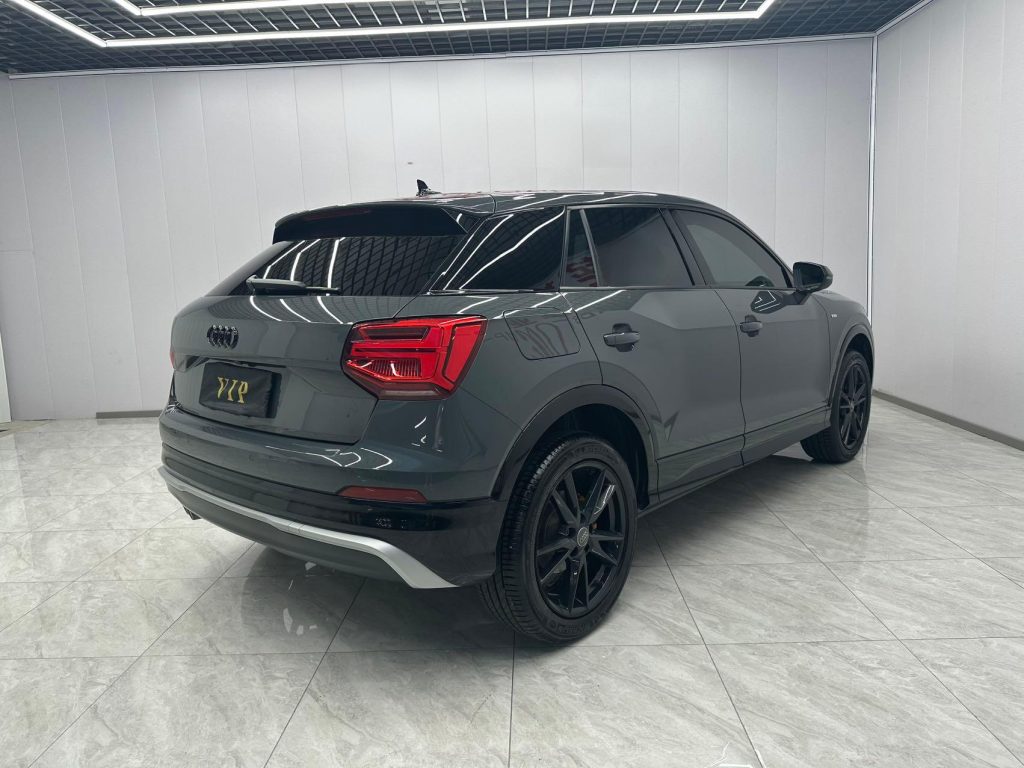 Audi Q2L 2021 35 TFSI Fashion Dynamic - Huishida Trading