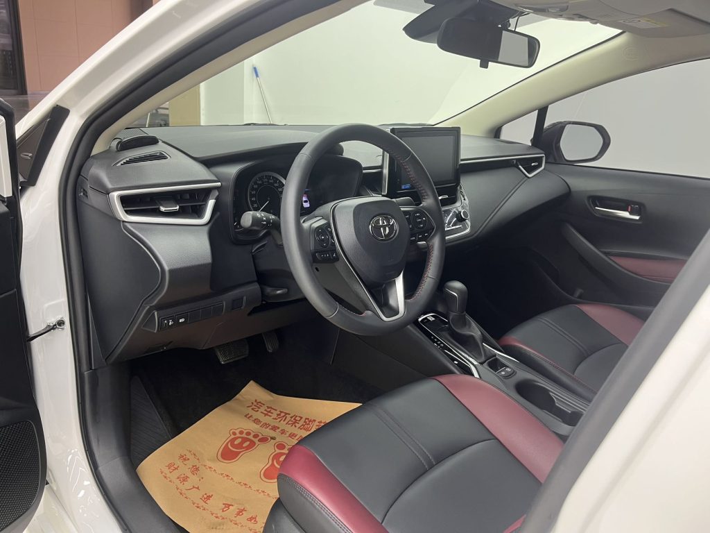 Toyota COROLLA 2021 TNGA 1.5L CVT GR SPORT Sport - Huishida Trading