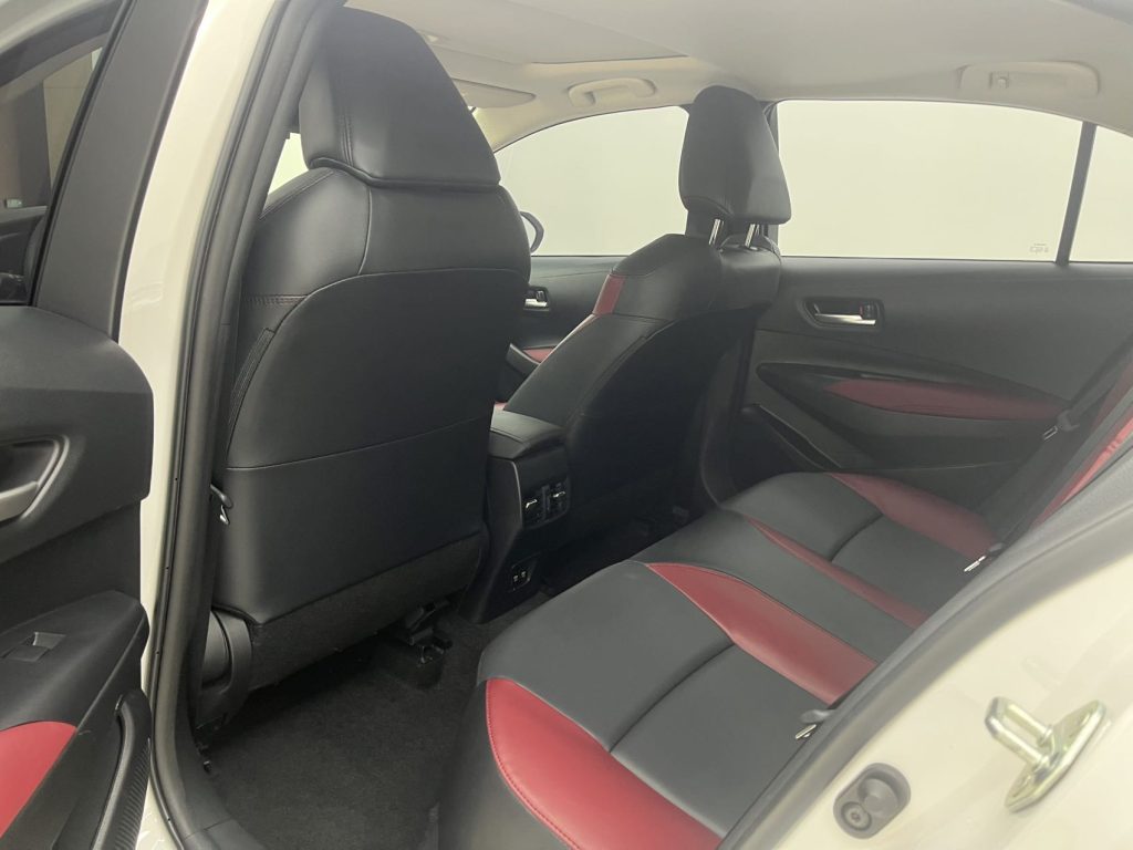 Toyota COROLLA 2021 TNGA 1.5L CVT GR SPORT Sport - Huishida Trading