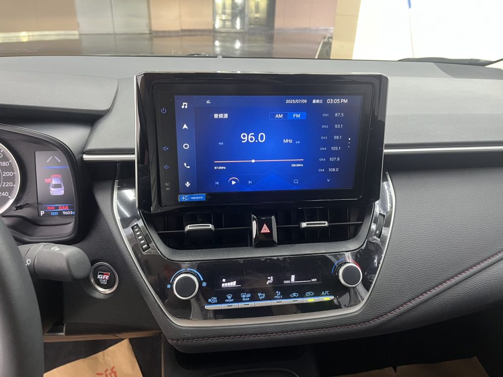 Toyota COROLLA 2021 TNGA 1.5L CVT GR SPORT Sport - Huishida Trading