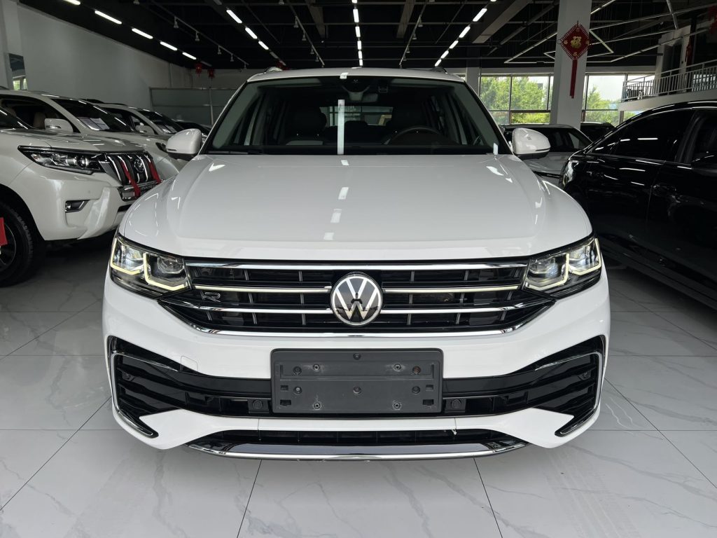 Volkswagen Tiguan L 2022 380TSI Automatic 4WD R-Line Flagship Edition 7-местный - Huishida Trading