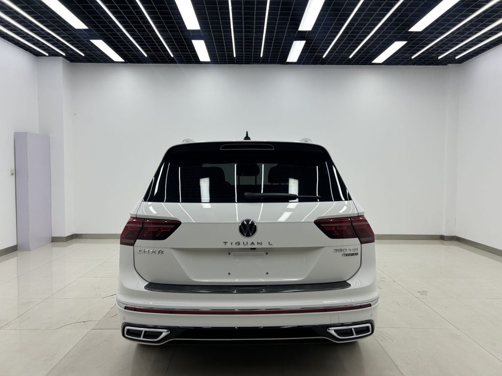 Volkswagen Tiguan L 2022 380TSI Automatic 4WD R-Line Yuexiang Edition 7-местный - Huishida Trading