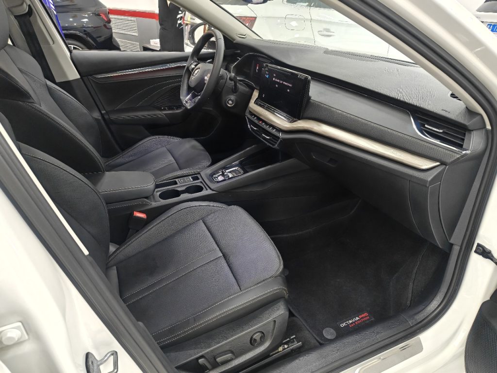 2022 OCTAVIA PRO TSI280 Luxury Edition - Huishida Trading