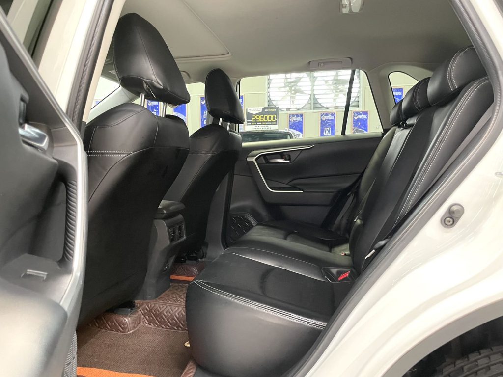 Toyota RAV4 2021 2.0L 4WD Style Edition - Huishida Trading