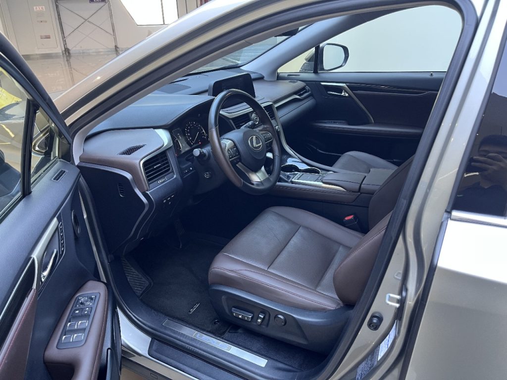 Lexus RX 2020 Modified 300 4WD Elegant Edition - Huishida Trading