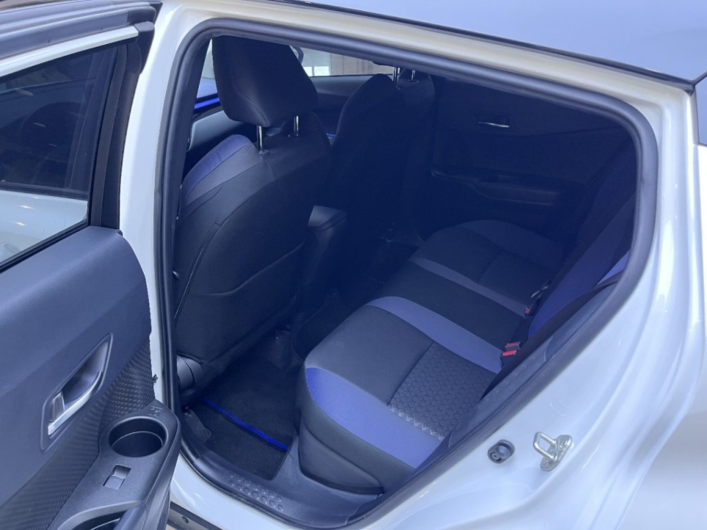 Toyota C-HR 2021 2.0L Comfort Edition - Huishida Trading