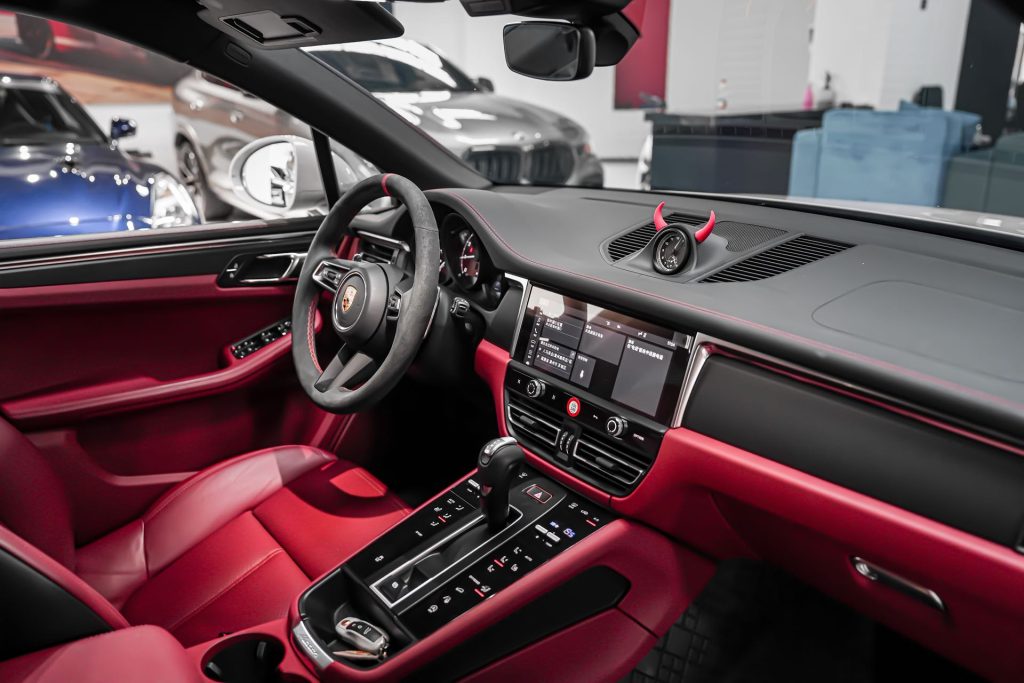 Porsche Macan 2022 Macan 2.0T - Huishida Trading