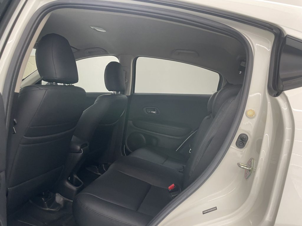Honda VEZEL 2020 220 TURBO CVT Elite - Huishida Trading