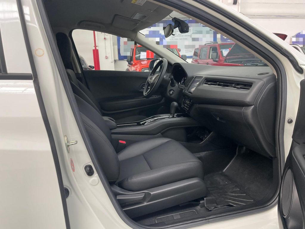 Honda VEZEL 2020 220 TURBO CVT Elite - Huishida Trading