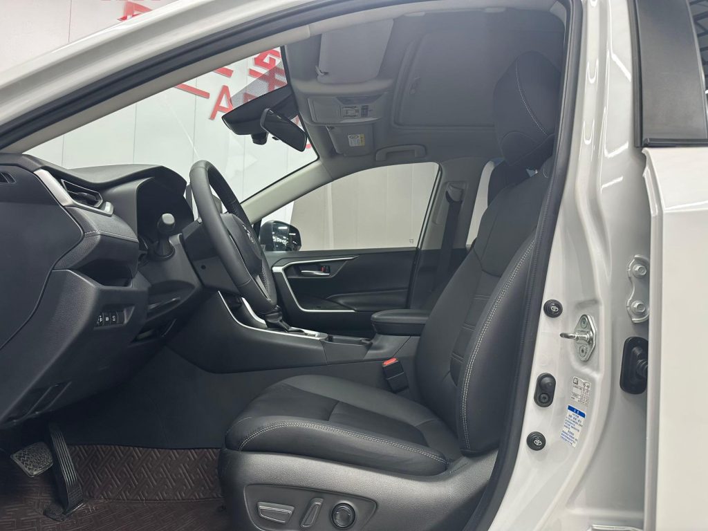 Toyota RAV4 2020 2.0L CVT 4WD Stylish PLUS Edition - Huishida Trading